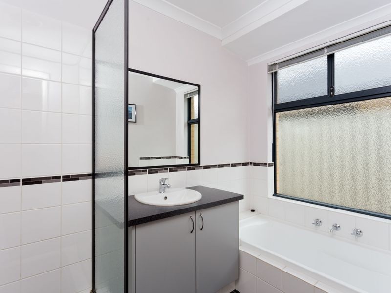 379 Wright Road, Piara Waters WA 6112
