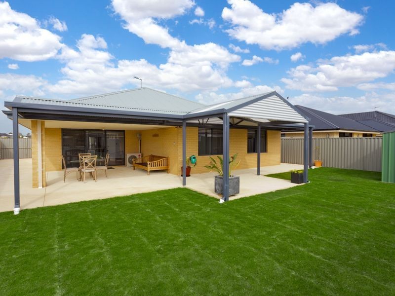 379 Wright Road, Piara Waters WA 6112