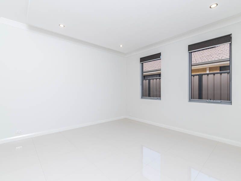 10 Loseto Link, Piara Waters WA 6112