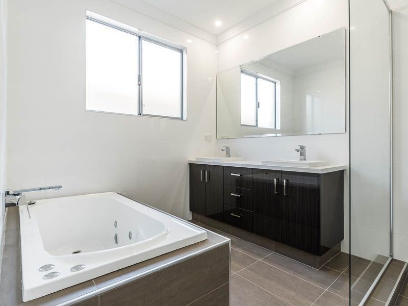 10 Loseto Link, Piara Waters WA 6112