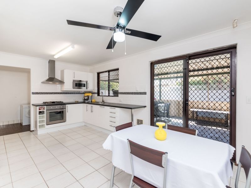 24 Glenbawn Drive, South Lake WA 6164