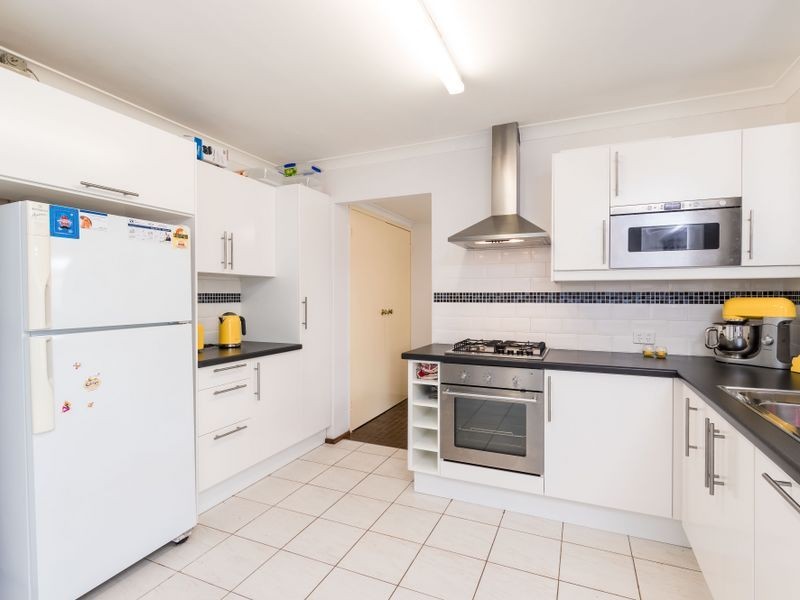 24 Glenbawn Drive, South Lake WA 6164