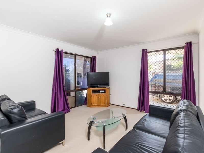 24 Glenbawn Drive, South Lake WA 6164