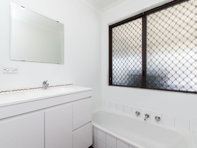 24 Glenbawn Drive, South Lake WA 6164