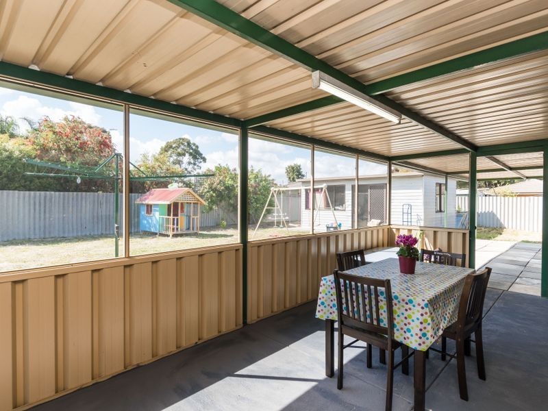 24 Glenbawn Drive, South Lake WA 6164