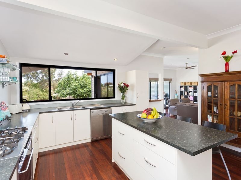 27 Arthur Road, Hamilton Hill WA 6163