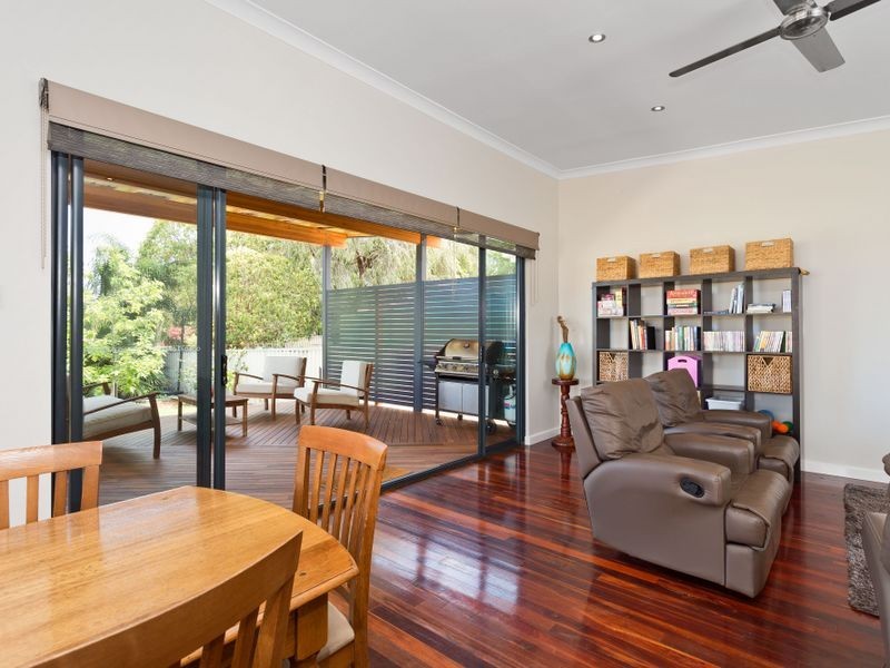 27 Arthur Road, Hamilton Hill WA 6163