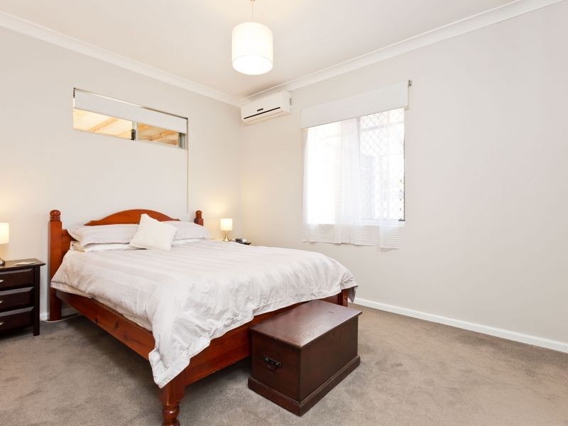 27 Arthur Road, Hamilton Hill WA 6163