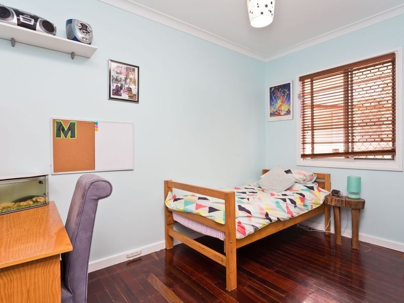 27 Arthur Road, Hamilton Hill WA 6163