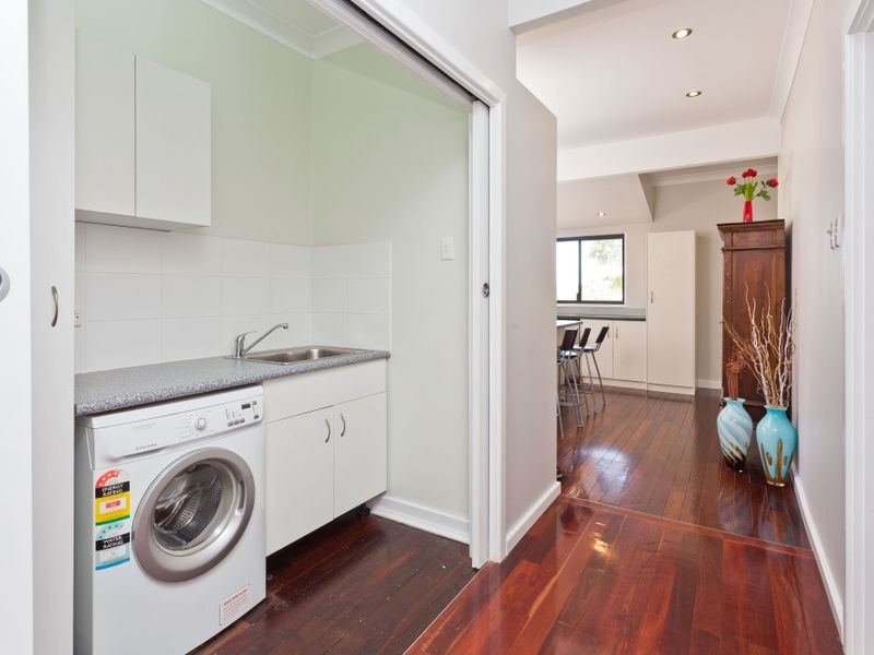 27 Arthur Road, Hamilton Hill WA 6163
