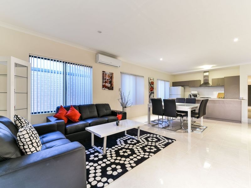 6 Spruce Terrace, Aubin Grove WA 6164