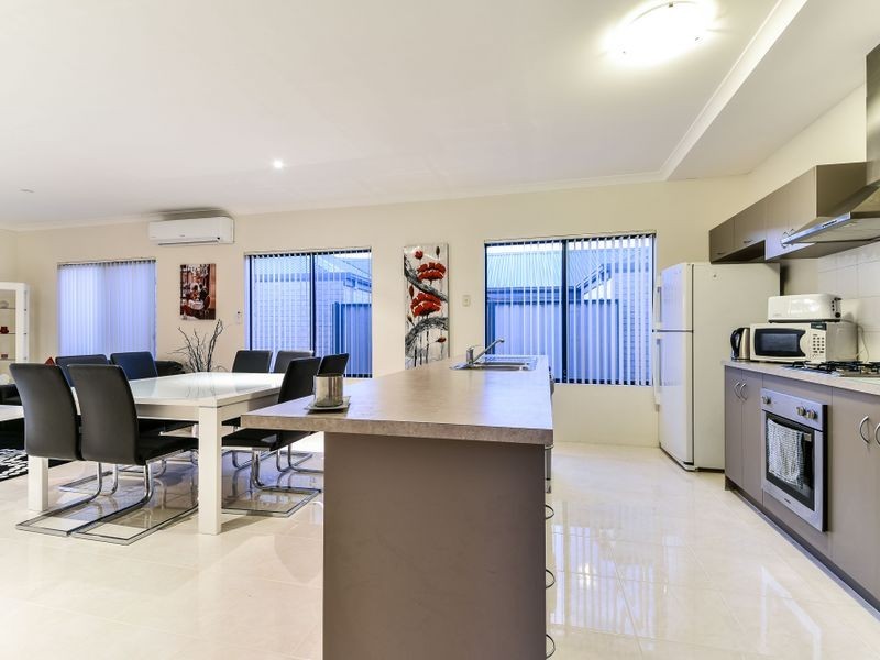 6 Spruce Terrace, Aubin Grove WA 6164