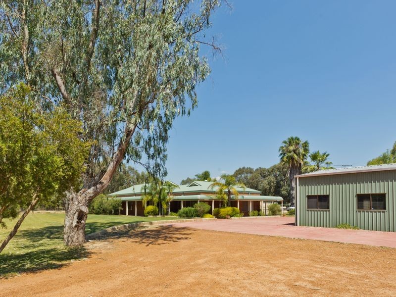 648 Rowley Road, Oakford WA 6121