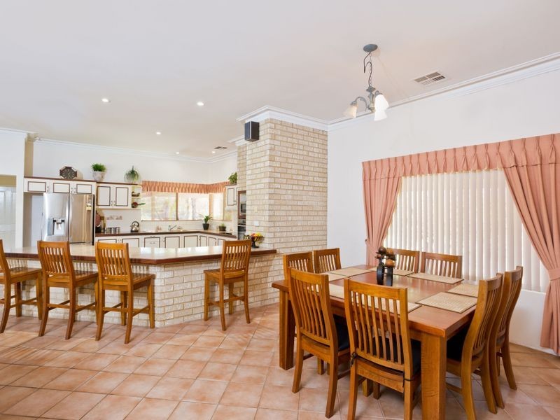 648 Rowley Road, Oakford WA 6121