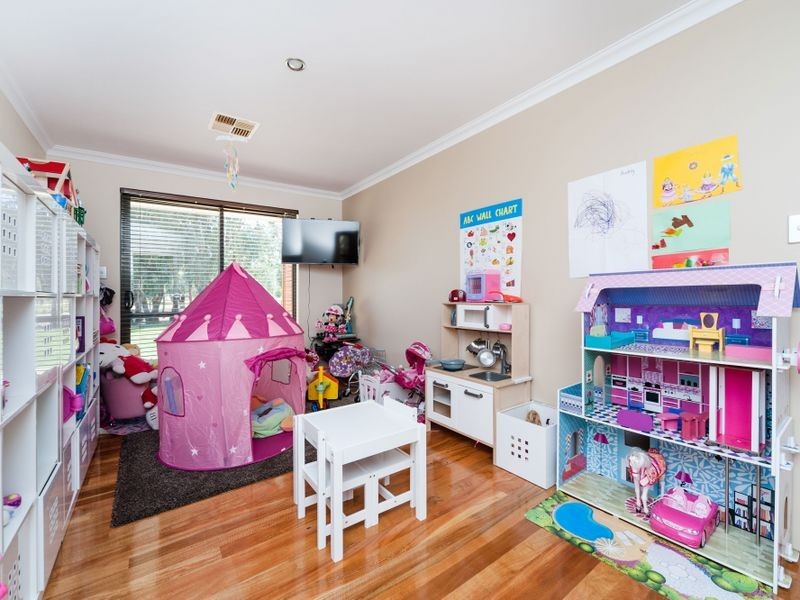 38 Cavanagh Close, Byford WA 6122