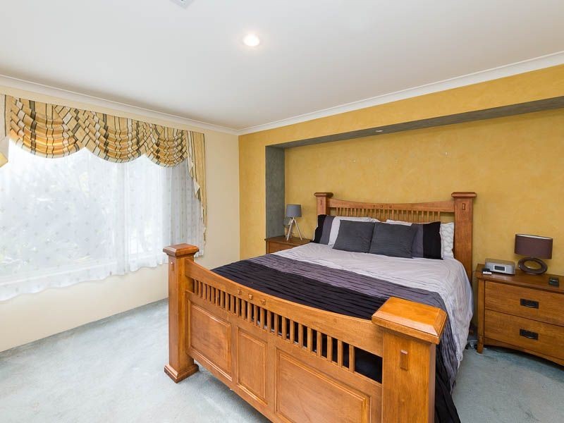 10 Cestrum Rise, South Lake WA 6164