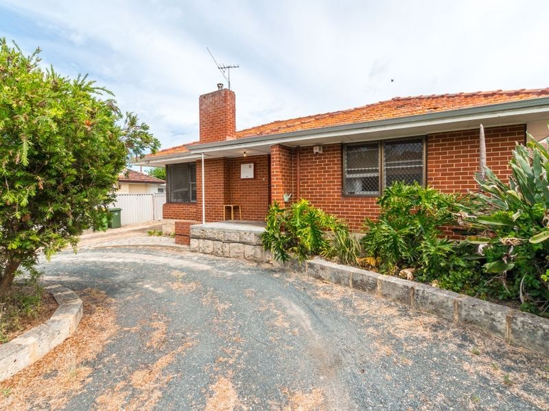 32 Archidamus Road, Coolbellup WA 6163