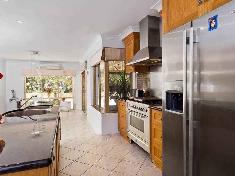 19 Jarrah Close, Wandi WA 6167