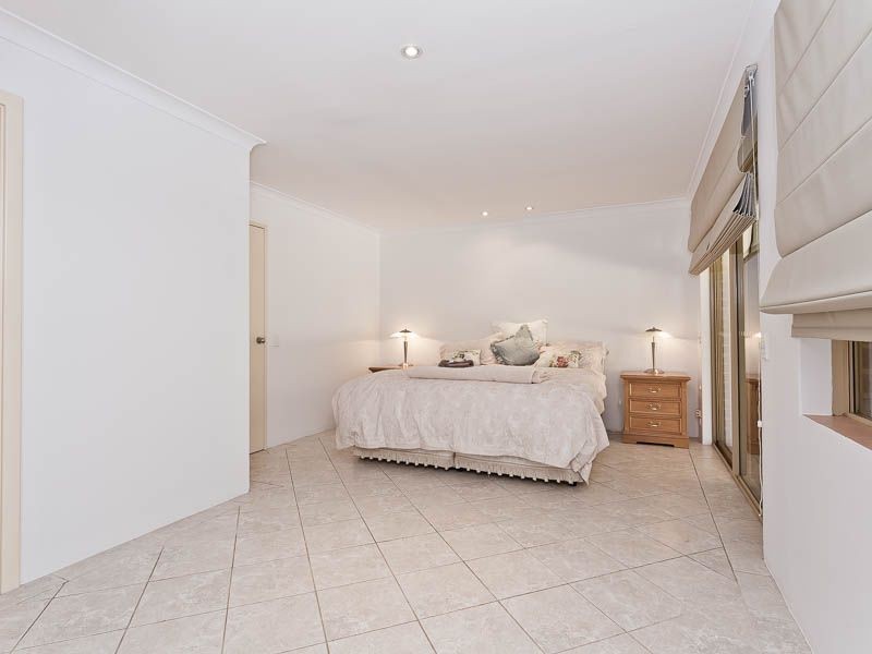 19 Jarrah Close, Wandi WA 6167