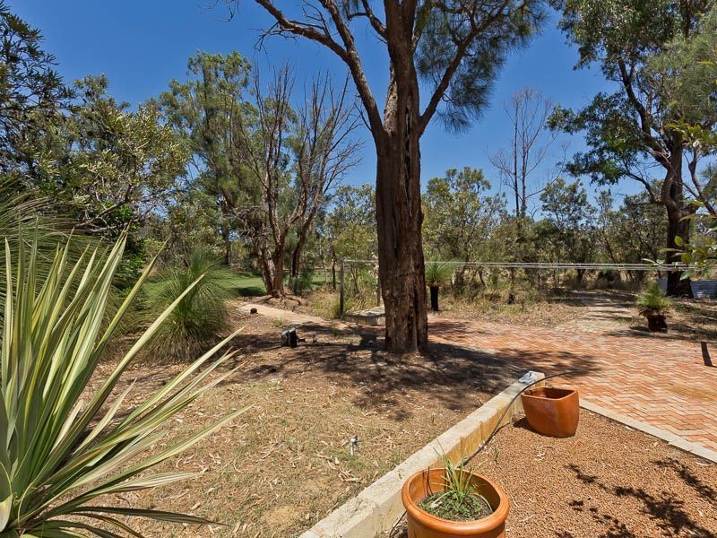 19 Jarrah Close, Wandi WA 6167