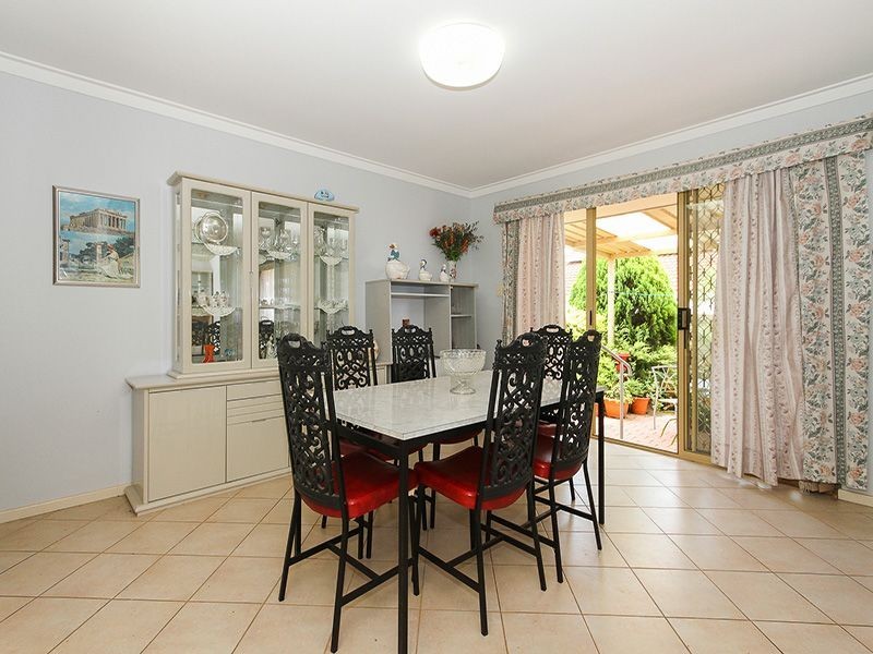 2/15 Watercress Gardens, Spearwood WA 6163