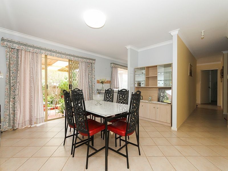 2/15 Watercress Gardens, Spearwood WA 6163