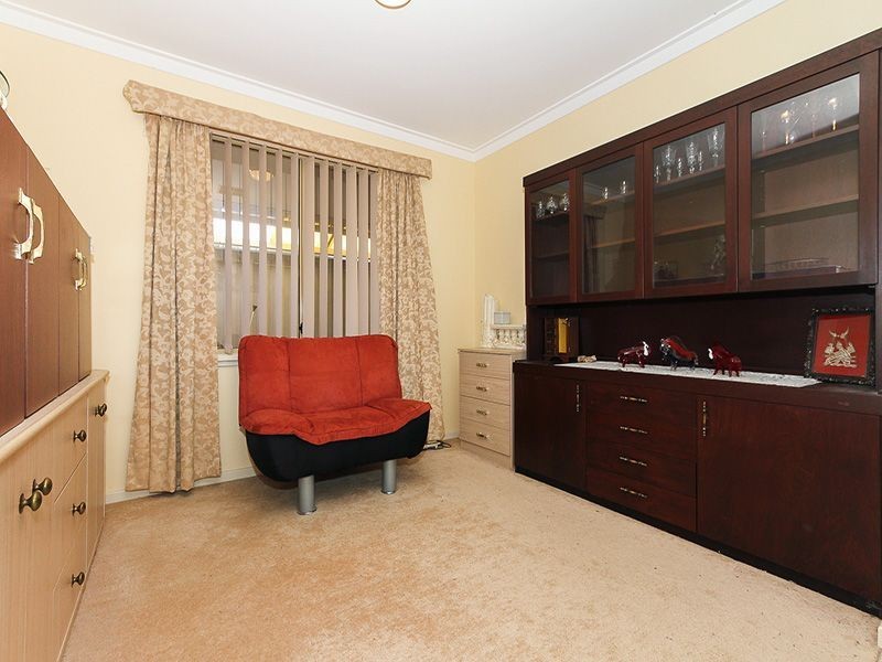 2/15 Watercress Gardens, Spearwood WA 6163