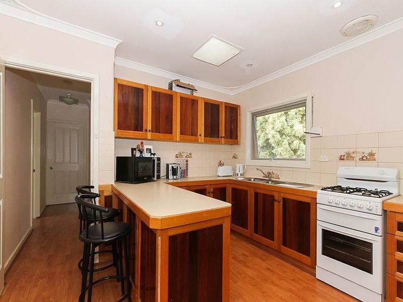 9 Cobine Street, Spearwood WA 6163