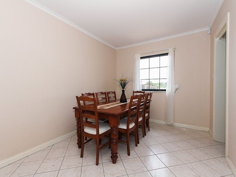 9 Cobine Street, Spearwood WA 6163