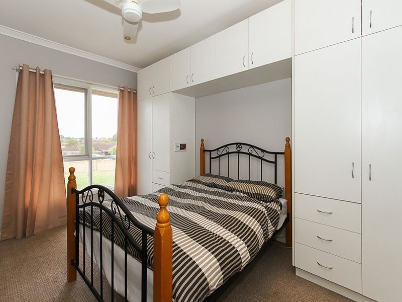 9 Cobine Street, Spearwood WA 6163