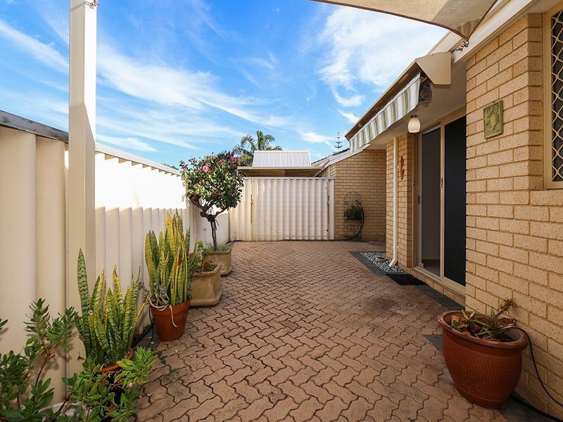 1/2 Bramston Street, Spearwood WA 6163