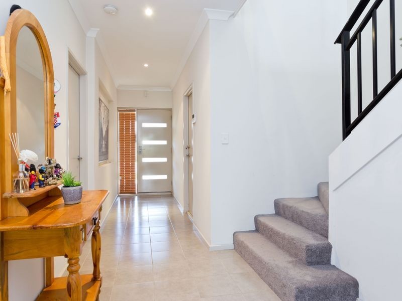 4 Tathra Lane, Aubin Grove WA 6164