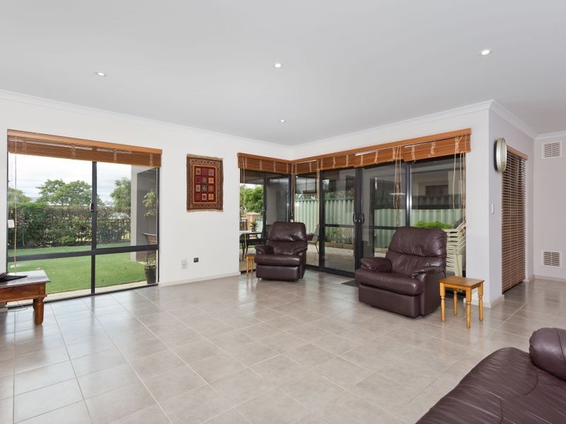 4 Tathra Lane, Aubin Grove WA 6164