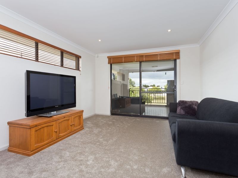 4 Tathra Lane, Aubin Grove WA 6164