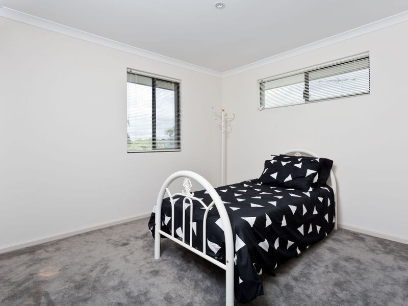 4 Tathra Lane, Aubin Grove WA 6164