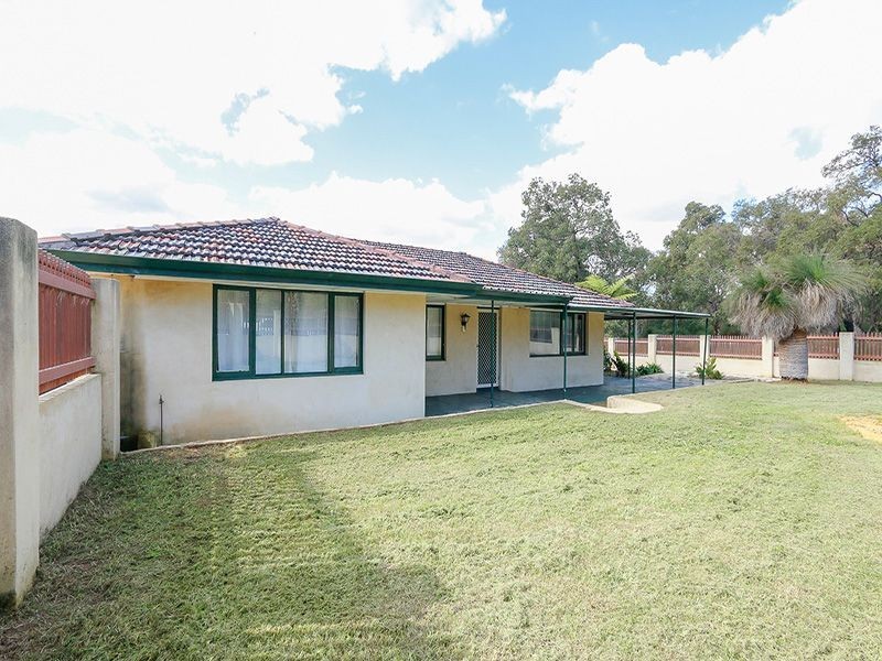 18 Escalus Street, Coolbellup WA 6163