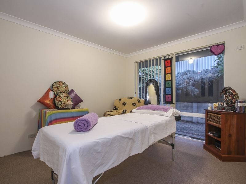 4 Shady Grove, Yangebup WA 6164