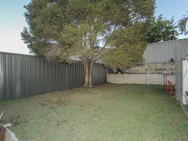 4 Shady Grove, Yangebup WA 6164