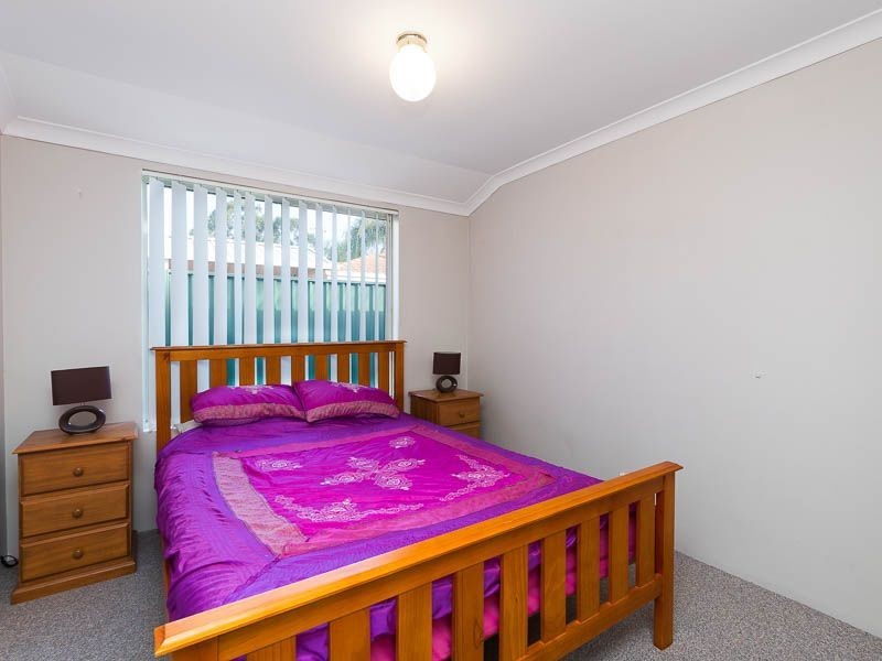 8 Sycamore Avenue, South Lake WA 6164