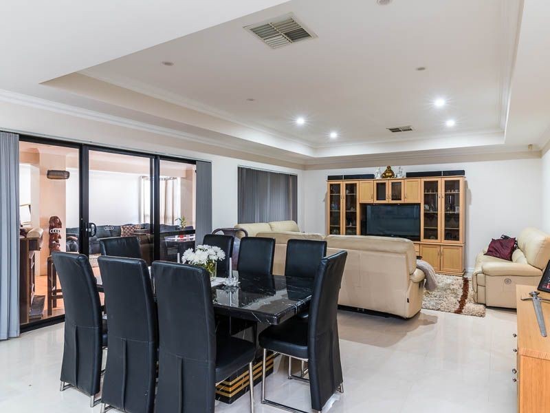 15 Stills Avenue, Harrisdale WA 6112