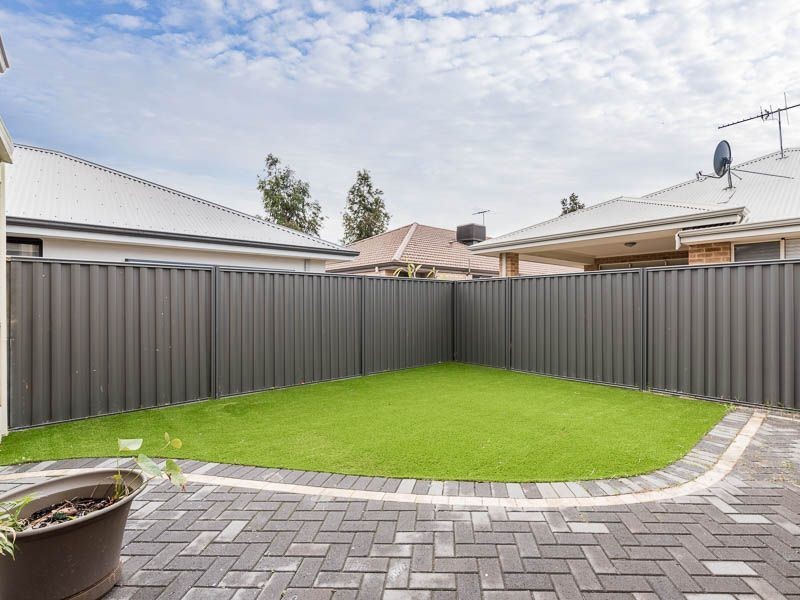 15 Stills Avenue, Harrisdale WA 6112