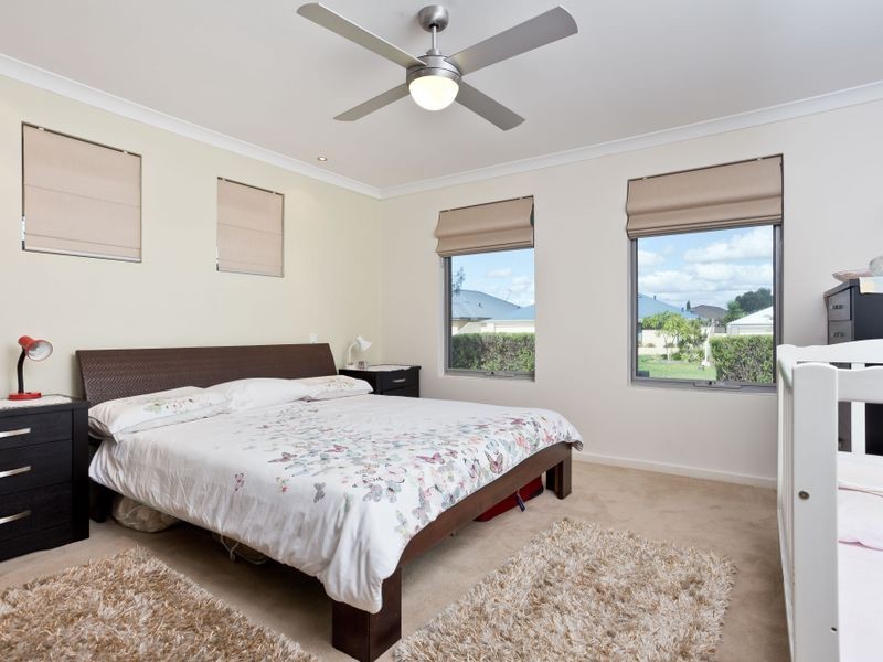 13 Normanby Bend, Success WA 6164