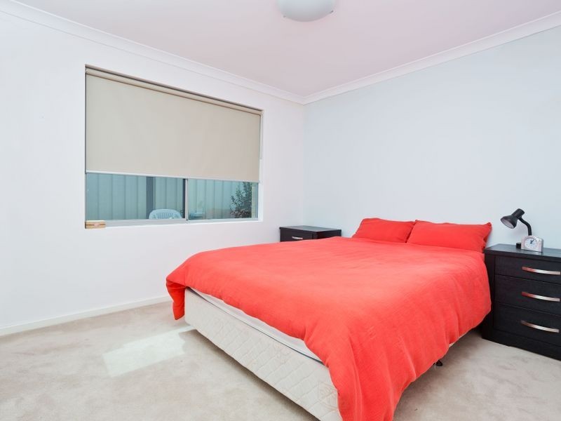 13 Normanby Bend, Success WA 6164