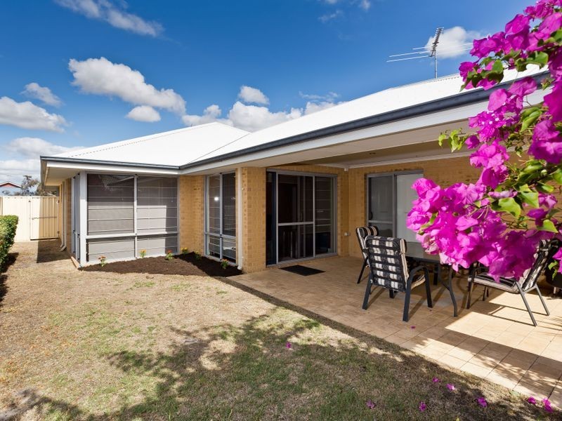 13 Normanby Bend, Success WA 6164