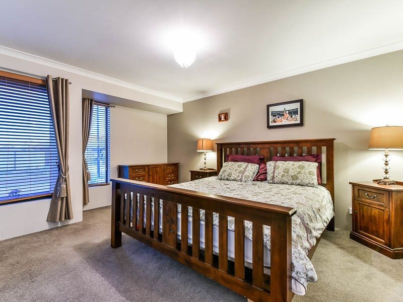 29 Kesiya Turn, Aubin Grove WA 6164