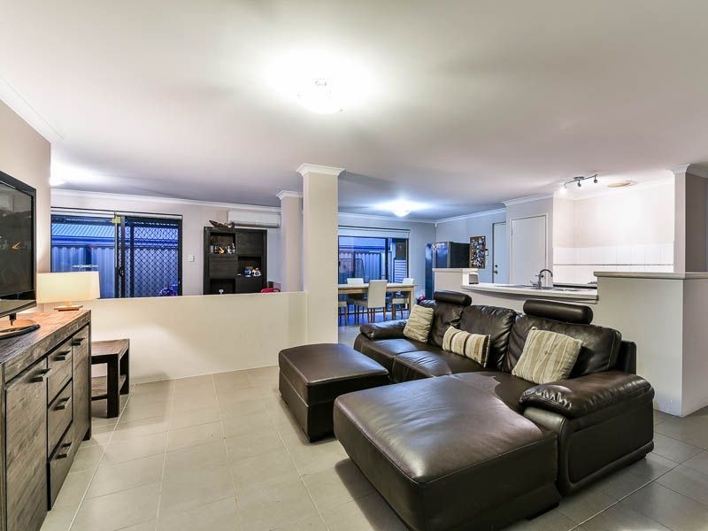 29 Kesiya Turn, Aubin Grove WA 6164