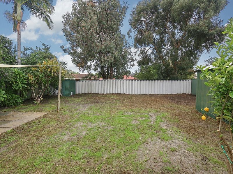 92 Glenbawn Drive, South Lake WA 6164