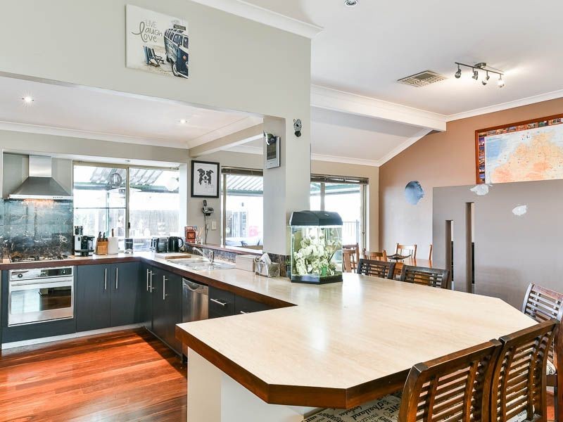 2 Marich Cove, Atwell WA 6164