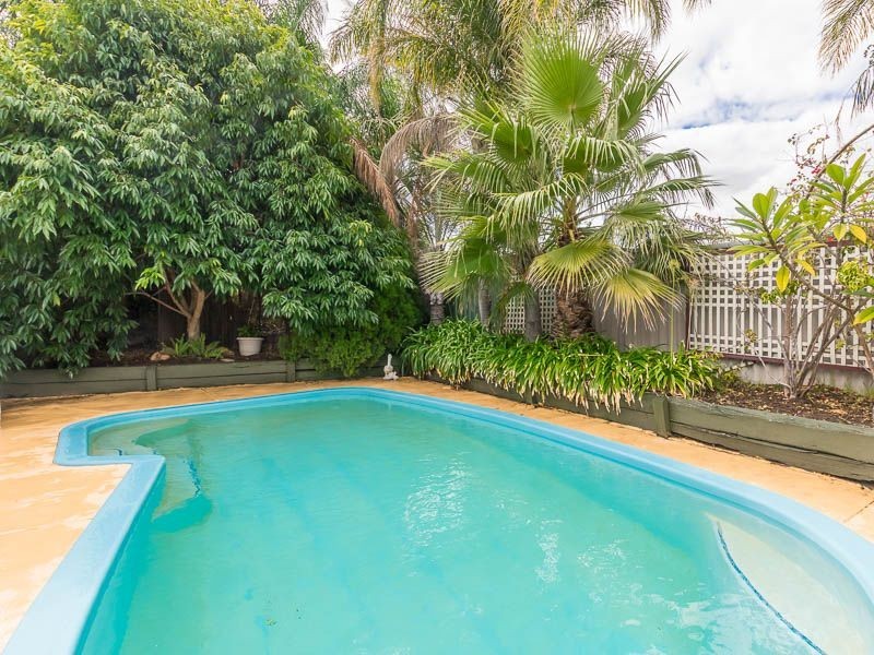 21 Bolwarra Heights, South Lake WA 6164