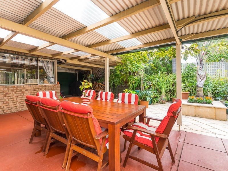 21 Bolwarra Heights, South Lake WA 6164